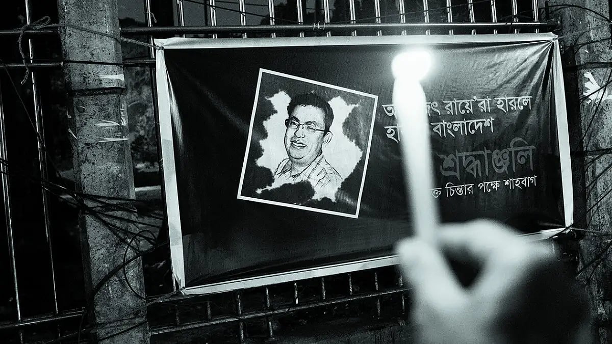 Bangladesh' No Criticism Of Attack On Salman Rushdie Strips The Writer Of The Right To Free Expression
