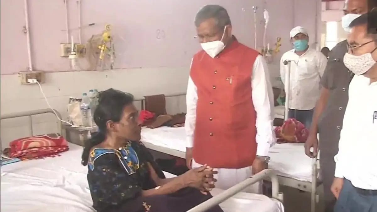 Adivasi domestic help with former Jharkhand CM.