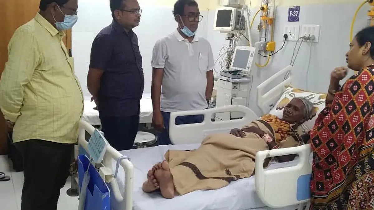 70-year-old Padma Shree awardee dancer Kamal Pujari in hospital bed