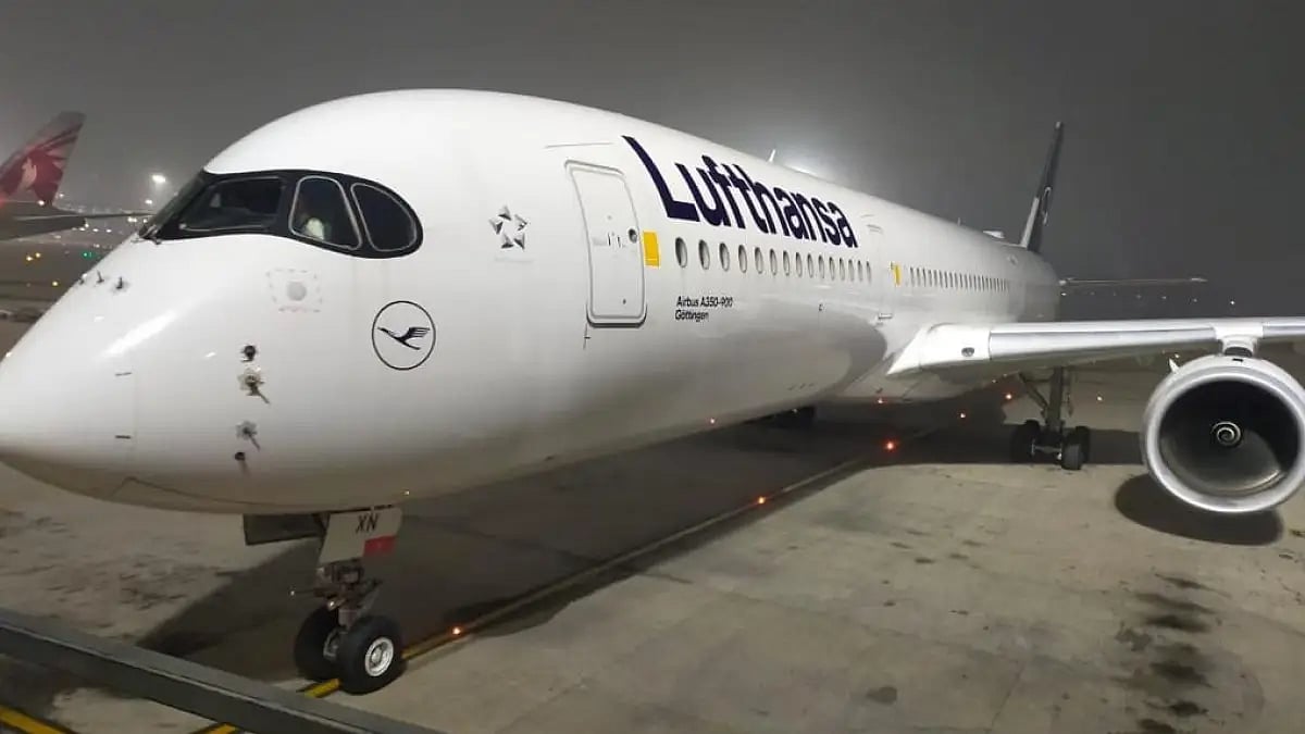 Hundreds were stranded at Delhi airport after Lufthansa flights were cancelled