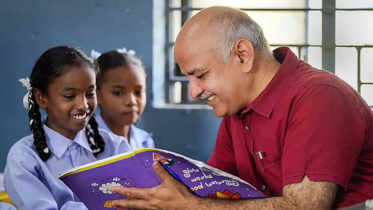 Manish Sisodia at a govt. school in Delhi 