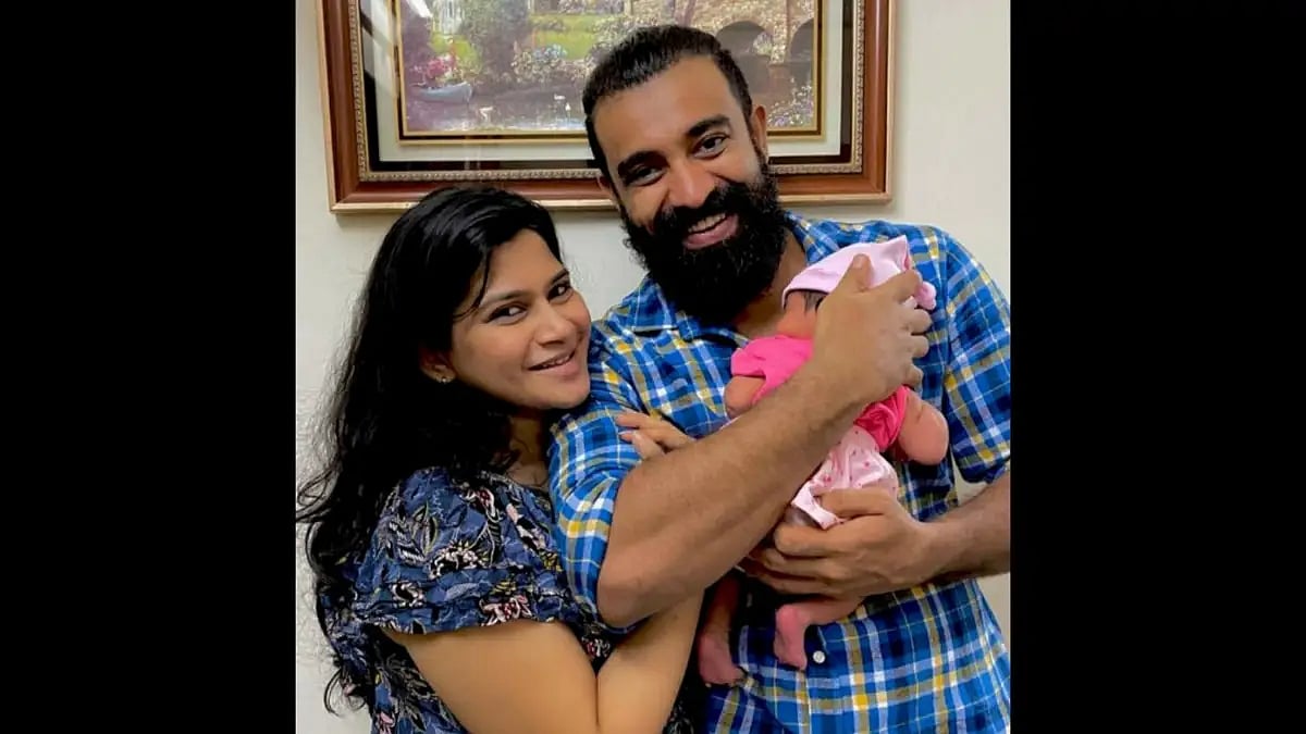 Shruthi Vijayan, Siju Wilson