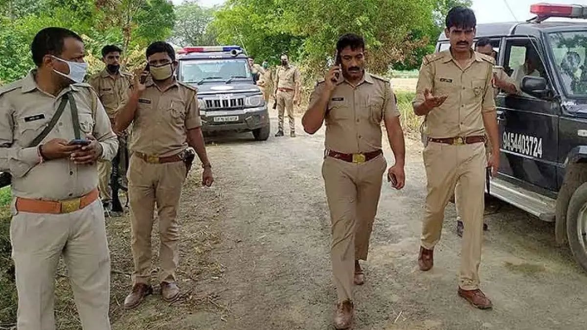 FIR is being lodged on complaint of the professor against the unidentified youths