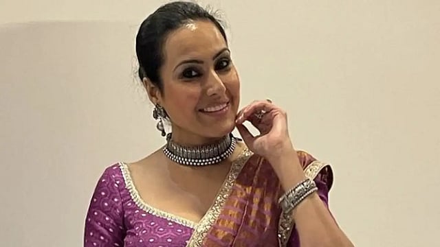 Despite Leg Injury, Kamya Punjabi Continues To Shoot