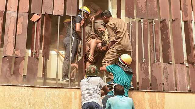 Uttar Pradesh: CM Yogi Adityanath Orders Action Against 19 Officials Over Lucknow Hotel Fire