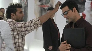 Akshay Kumar With His Hairdresser Milan Jadhav