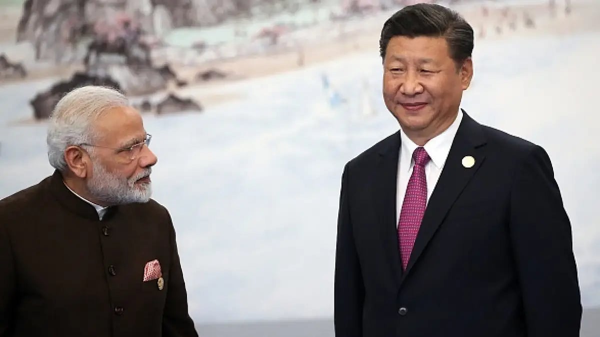 Indian Prime Minister Narendra Modi with Chinese counterpart Xi Jinping