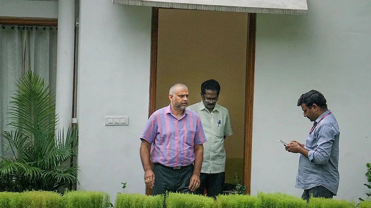 Delhi Liquor Policy: ED raid in Delhi 