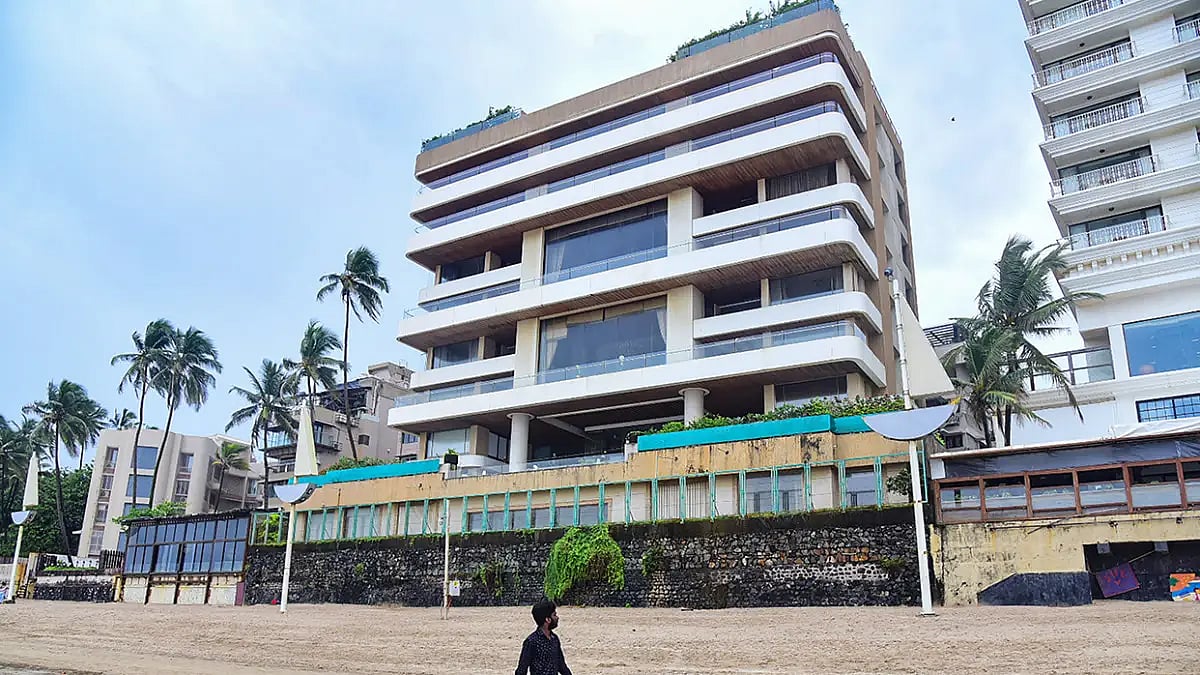 Narayan Ranes bungalow in Mumbai 