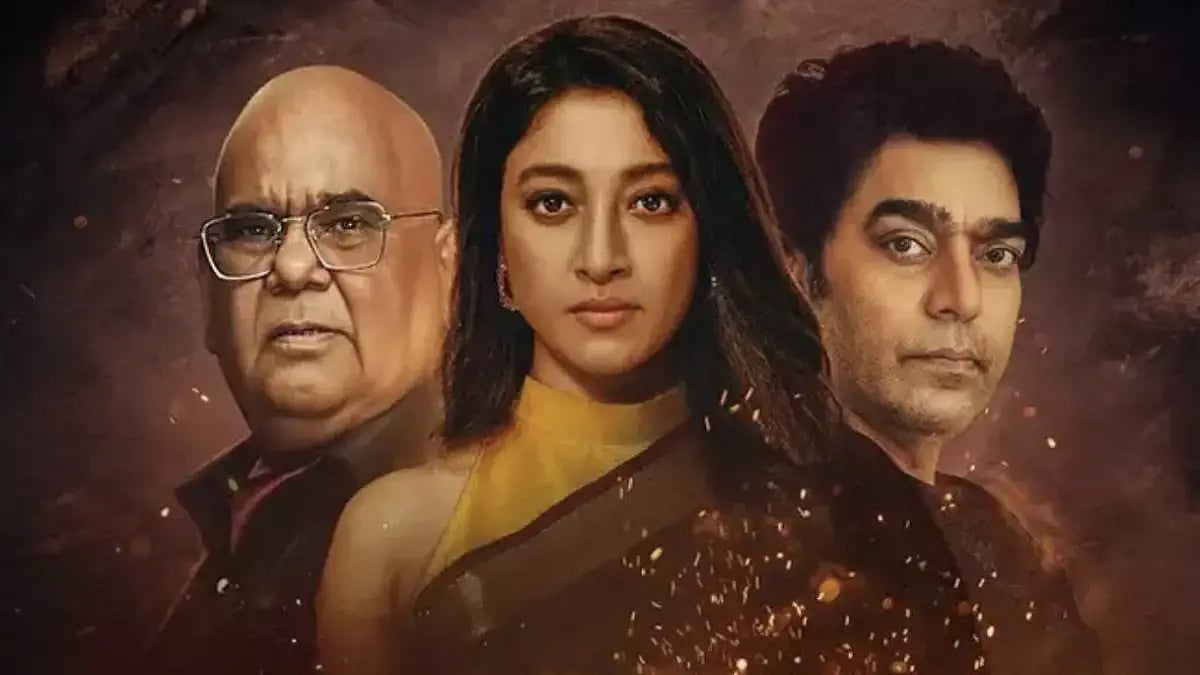 Satish Kaushik, Paoli Dam and Ashutosh Rana in 'Karm Yuddh'