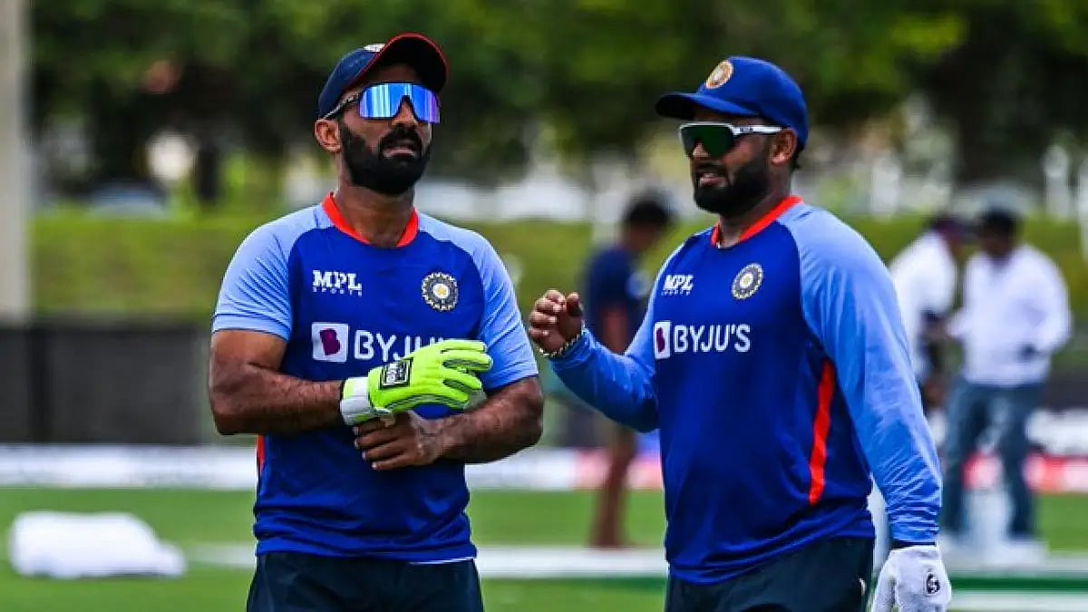 Both Rishabh Pant and Dinesh Karthik are a part of India's T20 World Cup 2022 squad. 
