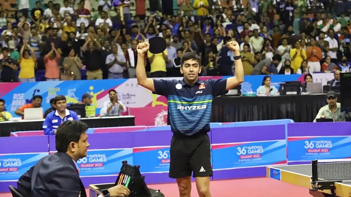 Local hero Harmeet thrashed Haryana's Soumyajit Ghosh 4-0 in the men's singles final.