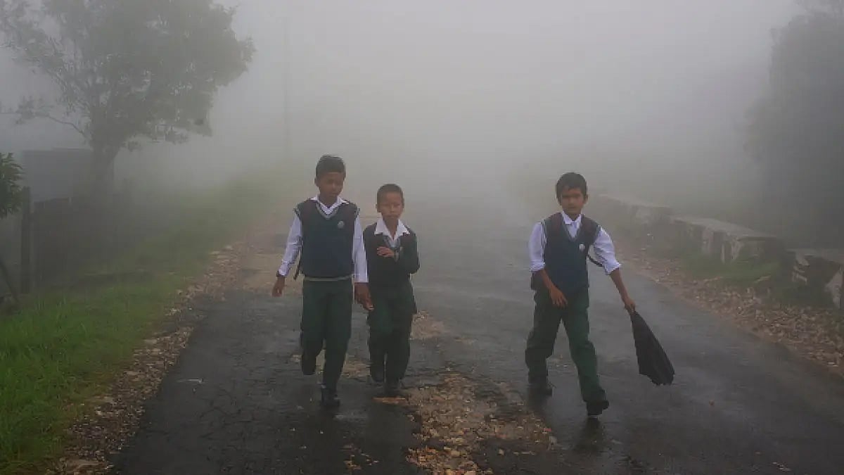 What do the names of Khasi youth and children tell us about their culture?