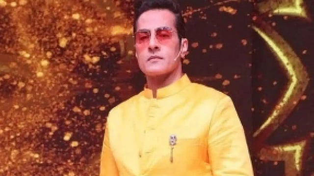 Sudhanshu Pandey Shows His Singing Talent For First Time On Reality Show