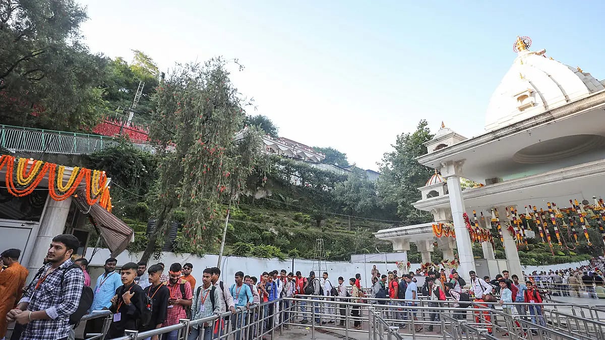 Navratri festival: Devotees at Mata Vaishno Devi 