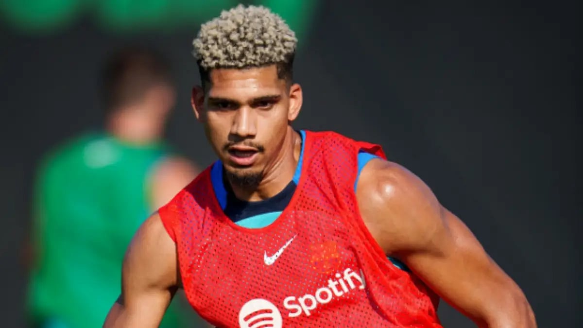 Barcelona's Ronald Araujo is likely to miss the 2022 FIFA World Cup due to injury.