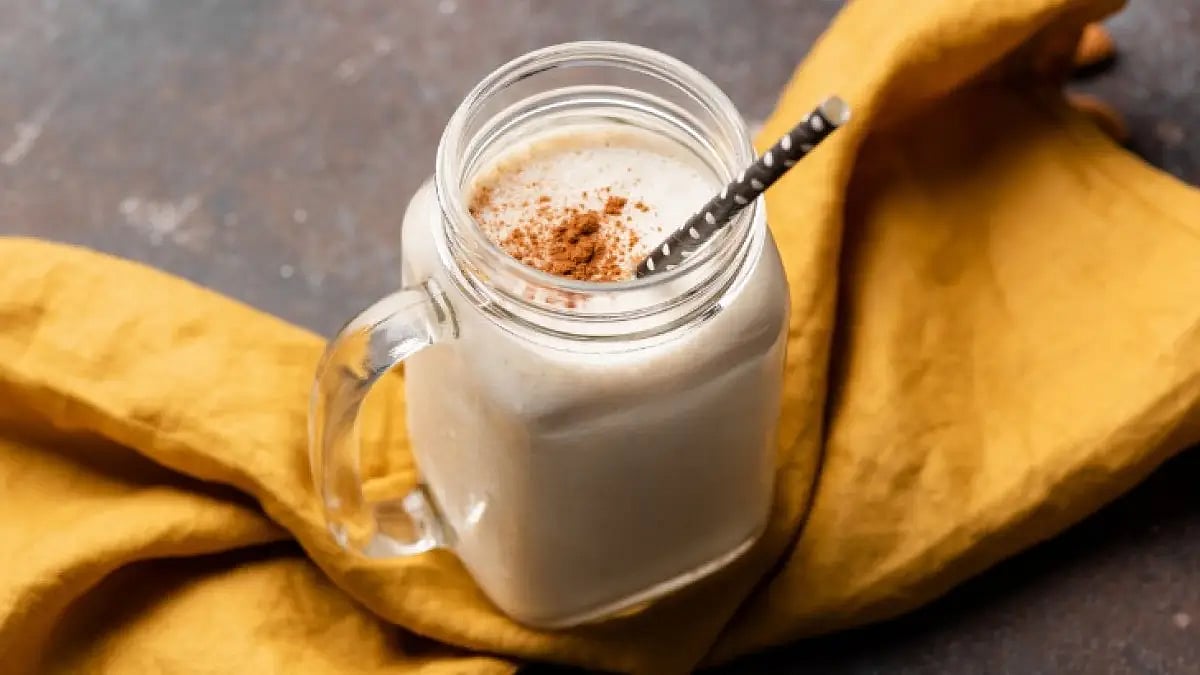 9 Best Protein Powders For Smoothies