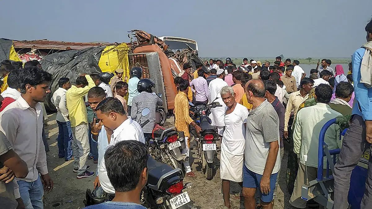 Road accident in Lakhimpur Kheri