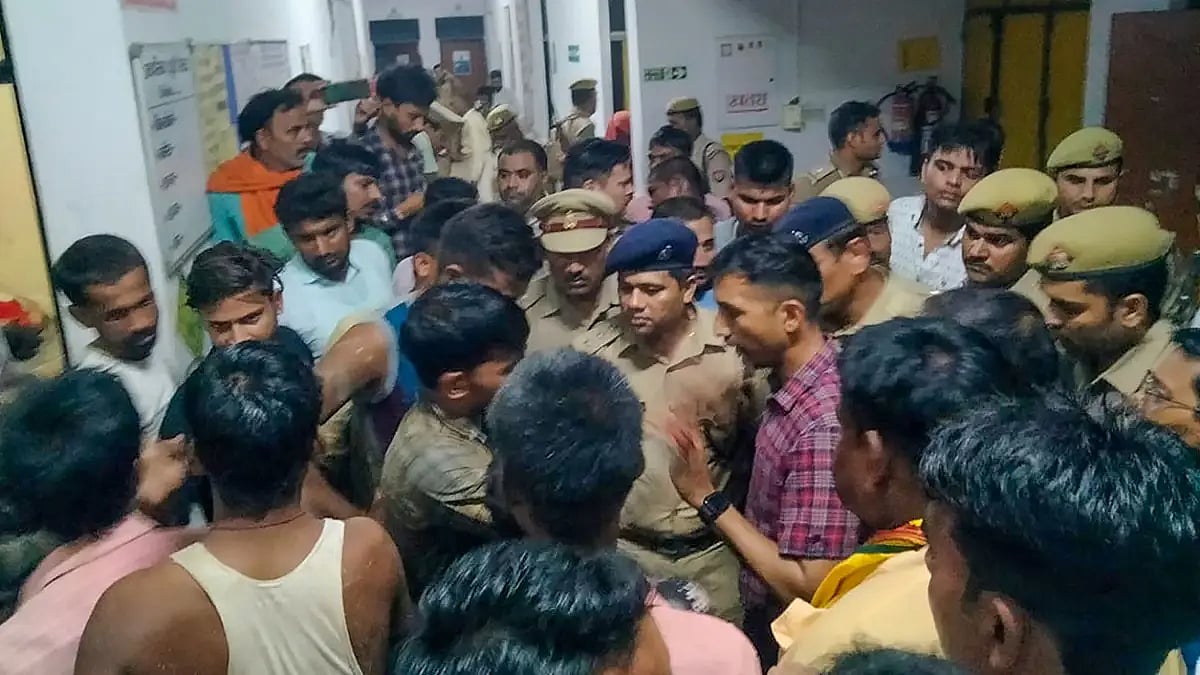 5 Killed By A Speeding Truck In J'khand; Locals Protest