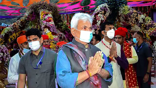 Jammu and Kashmir Lieutenant Governor Inaugurates Jashn-E-Kashmir Cultural Festival