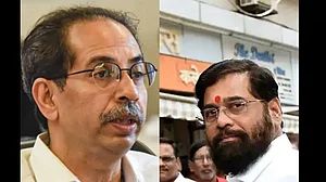 Maharashtra CM Eknath Shinde (Right) and Shiv Sena chief Uddhav Thackeray (Left)