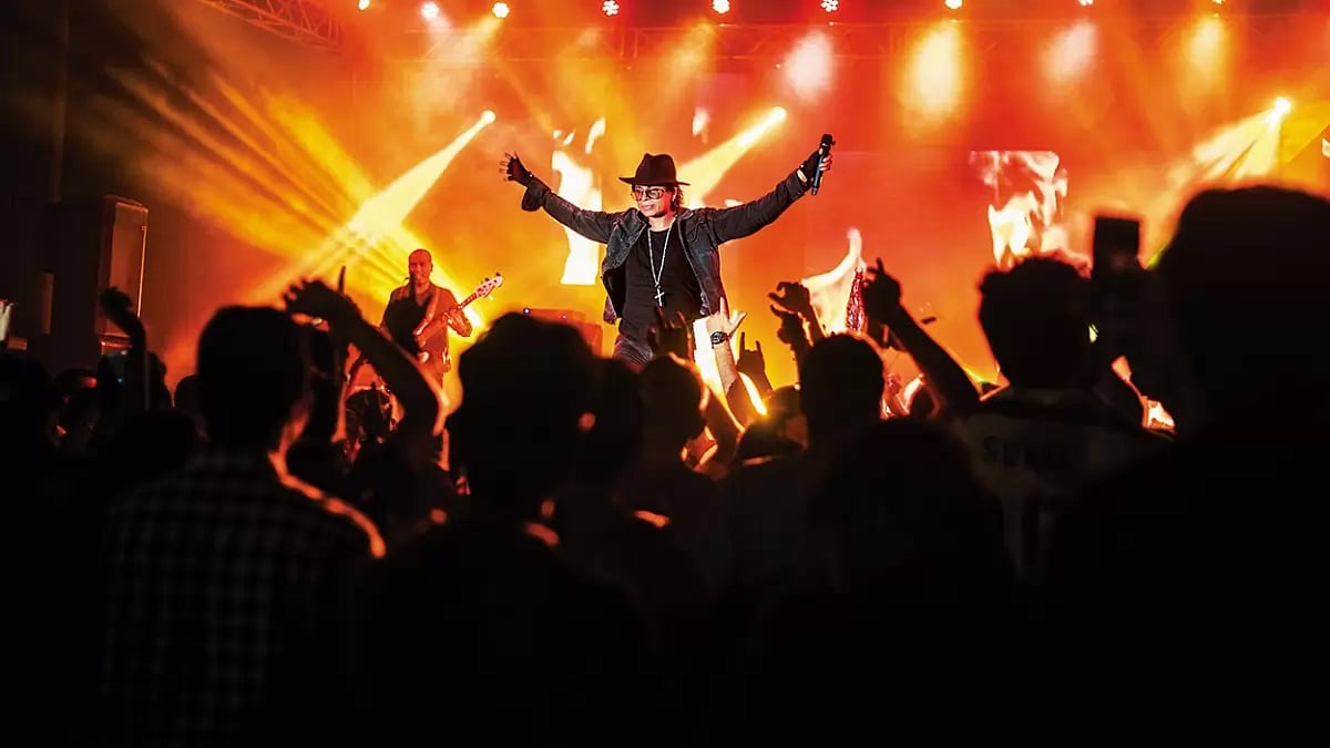 Tirthankar Poddar Aka 2Blue: An MBA In Love With Physics And The Business Of Music