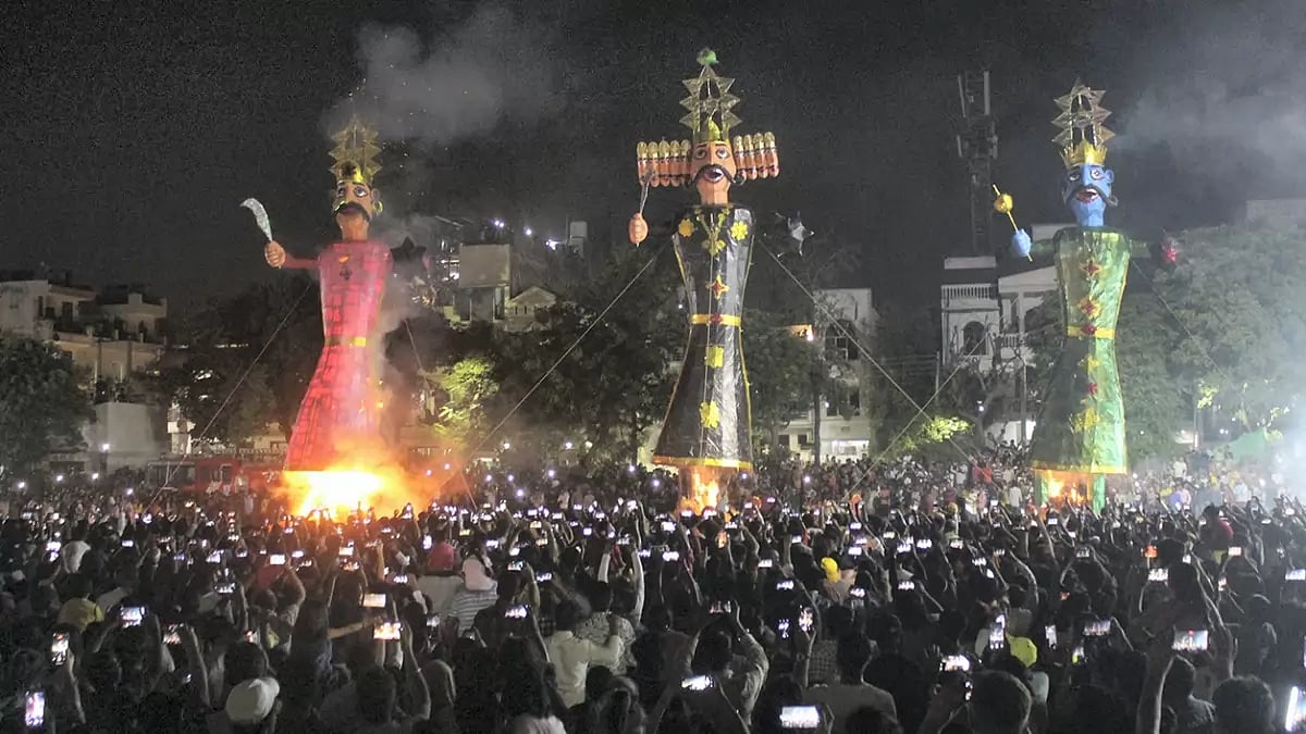 Hyperlocal Emissions Behind Spike In Pollution In Delhi On Dussehra