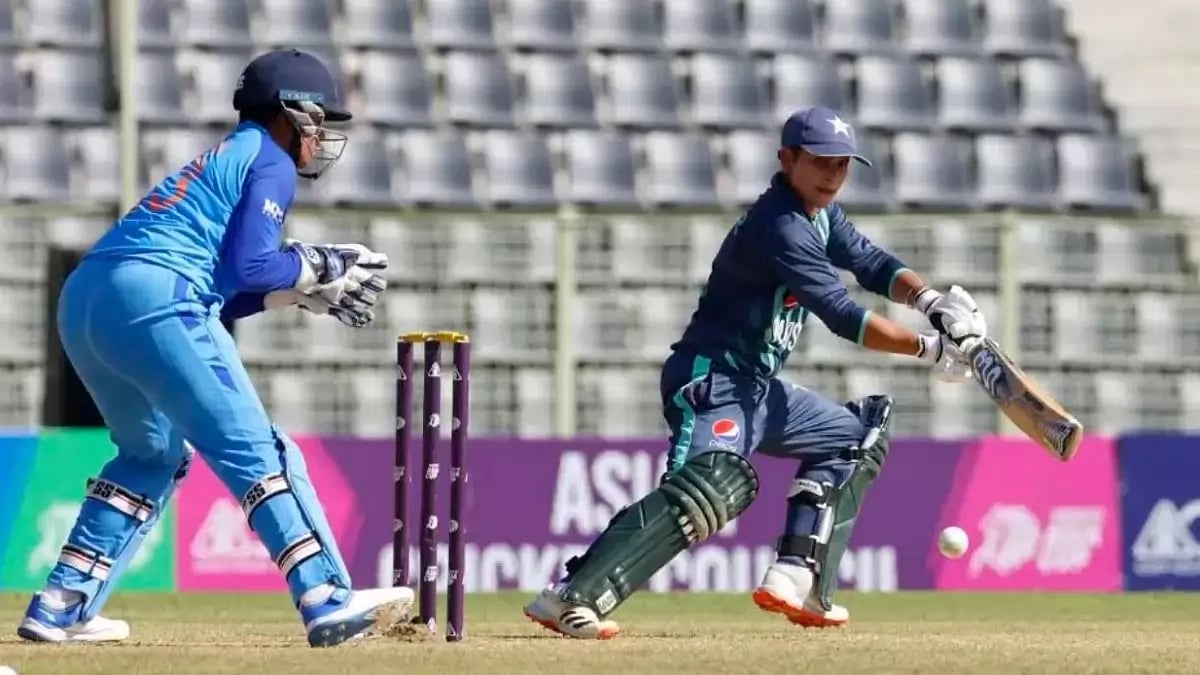 Nida Dar starred with the bat and the ball as Pakistan recorded a well-deserved victory.