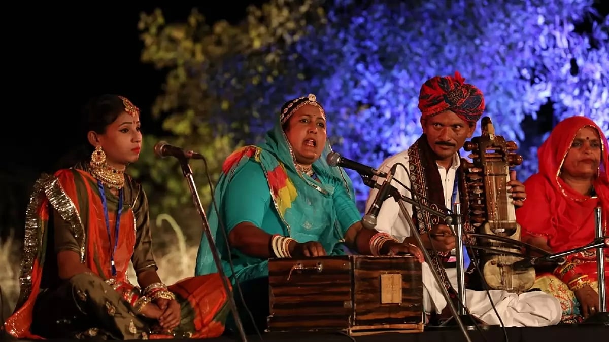 Jagran exponent Sumitra Devi performing at Jaswant Thanda, Mehrangarh Fort for the 2022 Jodhpur RIFF
