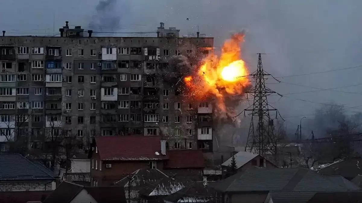 File photo : A photo of an earlier Russian strike on an apartment building in Ukraine