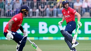 Jos Buttler and Alex Hales gave a good start to England as they shared a 132-run partnership.