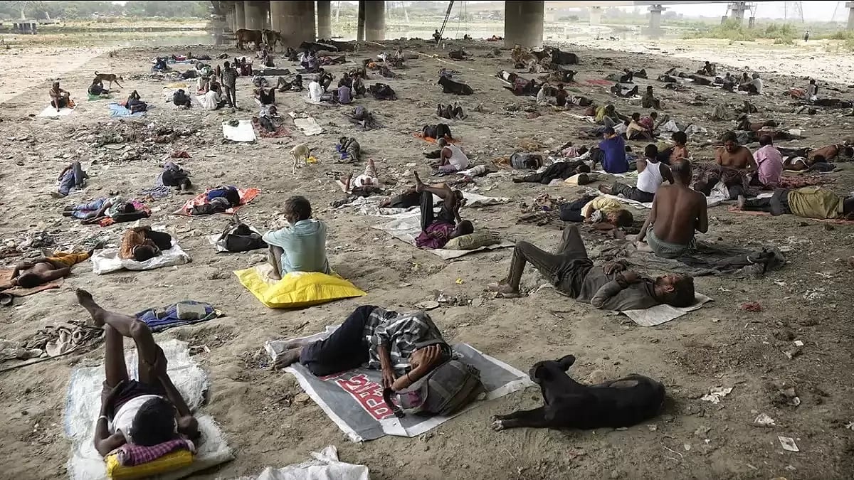 Delhi streets amid severe heatwave in the month of May.