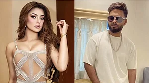 Urvashi Rautela and Rishabh Pant