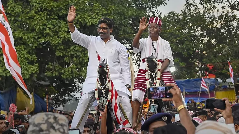 Hemant Soren at Mudma Mela - null