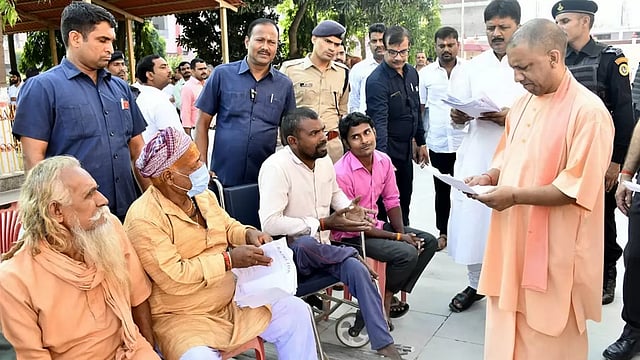 UP CM Adityanath Meets Aggrieved Noida Homebuyers, Assures 'Complete Solution'