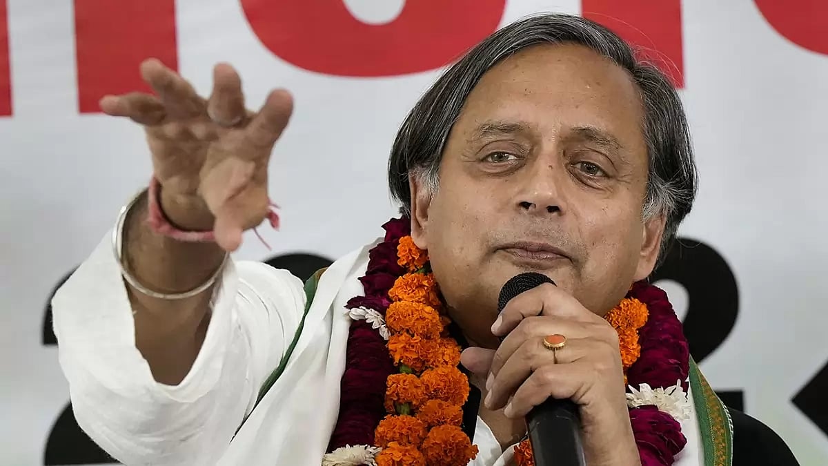 Shashi Tharoor in Lucknow