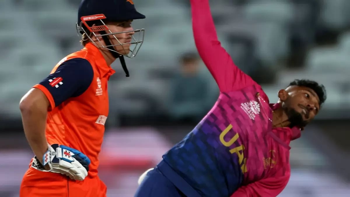 UAE's Aayan Afzal Khan (R) bowls against Netherlands in their ICC T20 World Cup 2022 match.