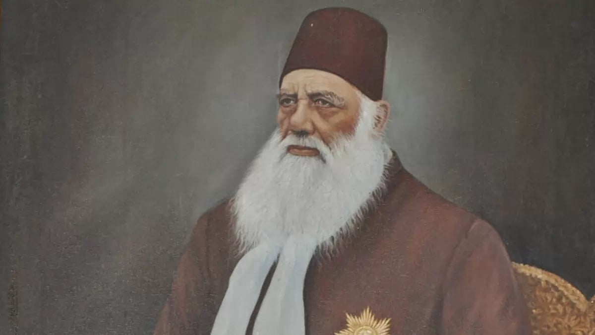 Sir Syed Ahmed Khan, AMU Founder