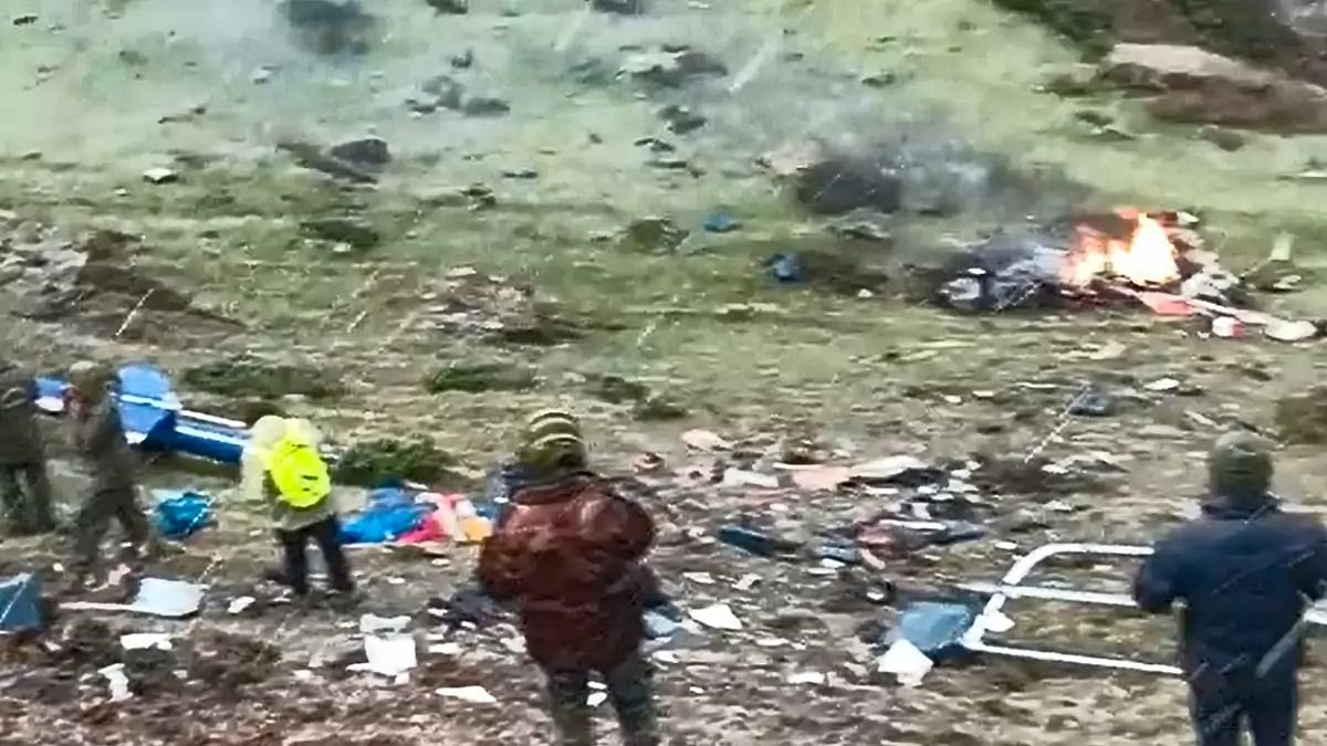 Helicopter crashes in Kedarnath