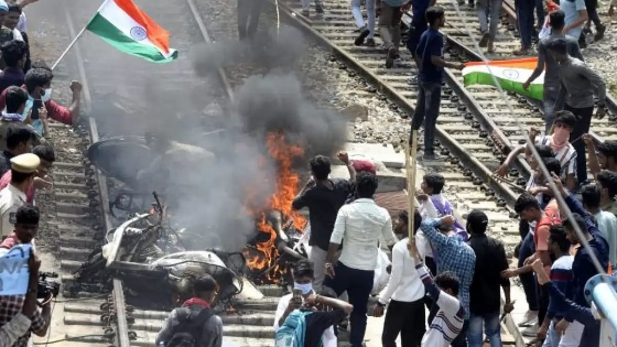 Nationwide protests against Agnipath scheme