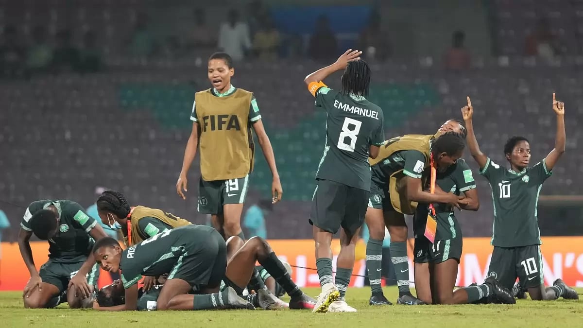 Nigeria players celebrate after qualifying for FIFA U-17 Women's World Cup 2022 semifinals. 