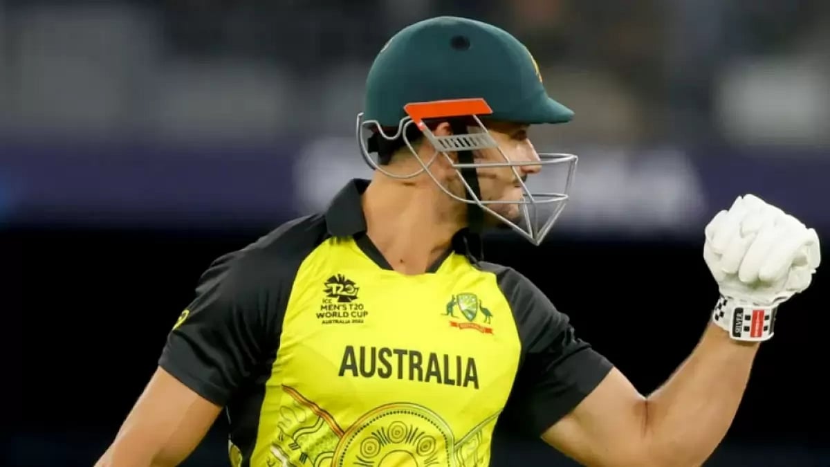 Marcus Stoinis celebrates after Australia beat Sri Lanka in ICC T20 World Cup 2022.