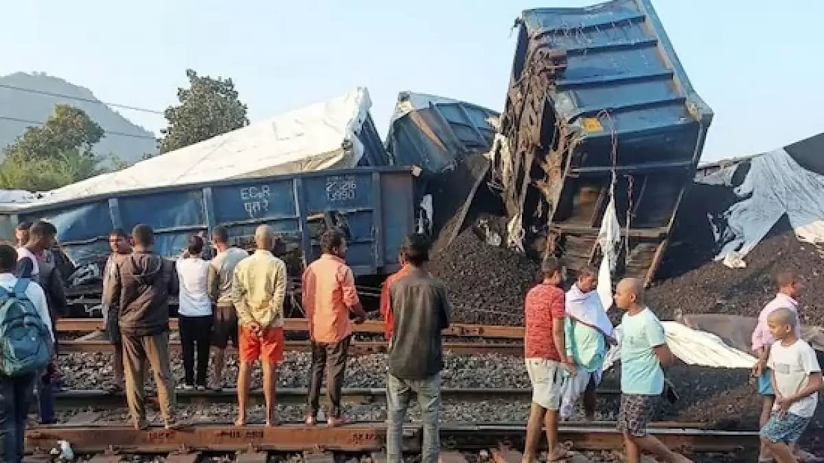 53 wagons of a coal-laden goods train derailed near Gurpa railway station in Bihar on Wedneday