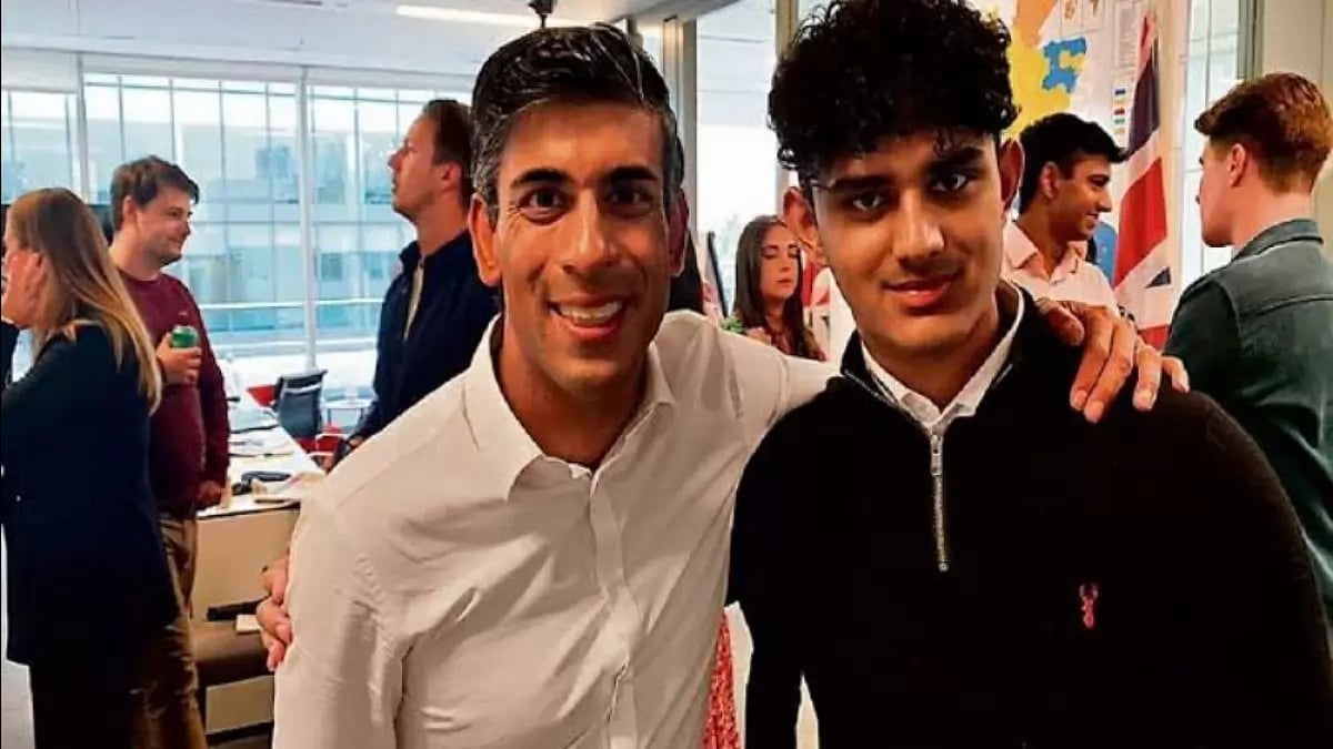 UK PM Rishi Sunak with Prajwal Pandey. 