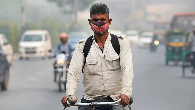 Delhi’s AQI Turns ‘Severe’; CAQM Implements Grade III Restrictions