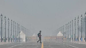 Delhi NCR Weather Today: Dense Fog and ‘Severe’ AQI Grip Region, IMD Issues Yellow Alert
