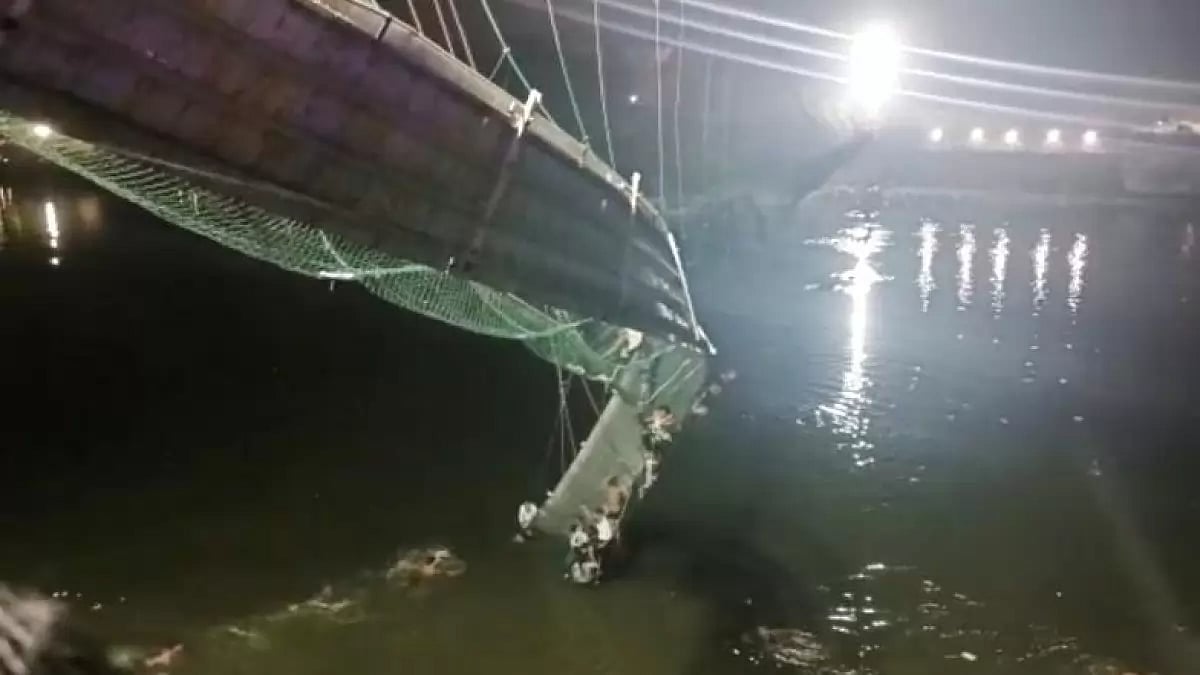 141 Dead, 177 Rescued In Gujarat Bridge Collapse