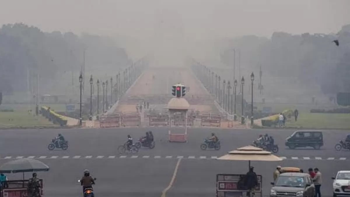 Delhi's AQI remained in 'very poor' category on Monday.