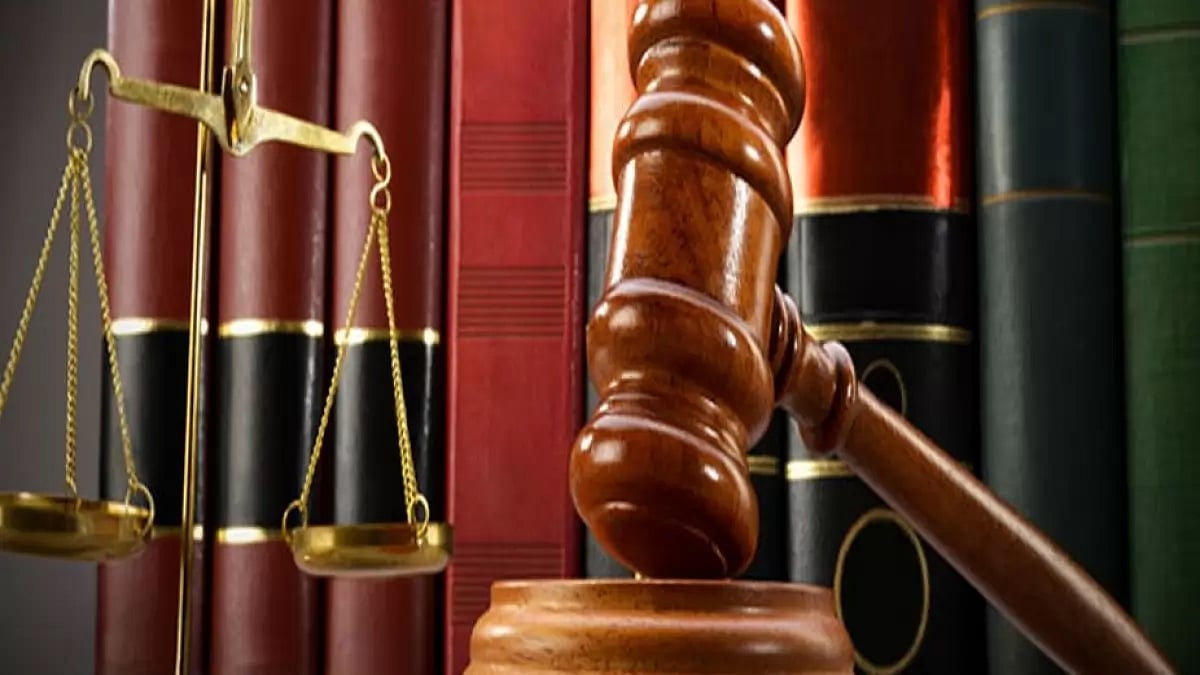 Prisoners are presently barred from voting in elections.