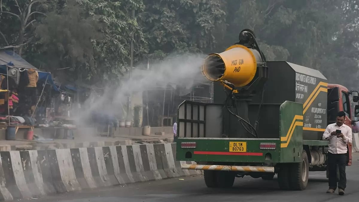 Weather: Air pollution in Delhi 